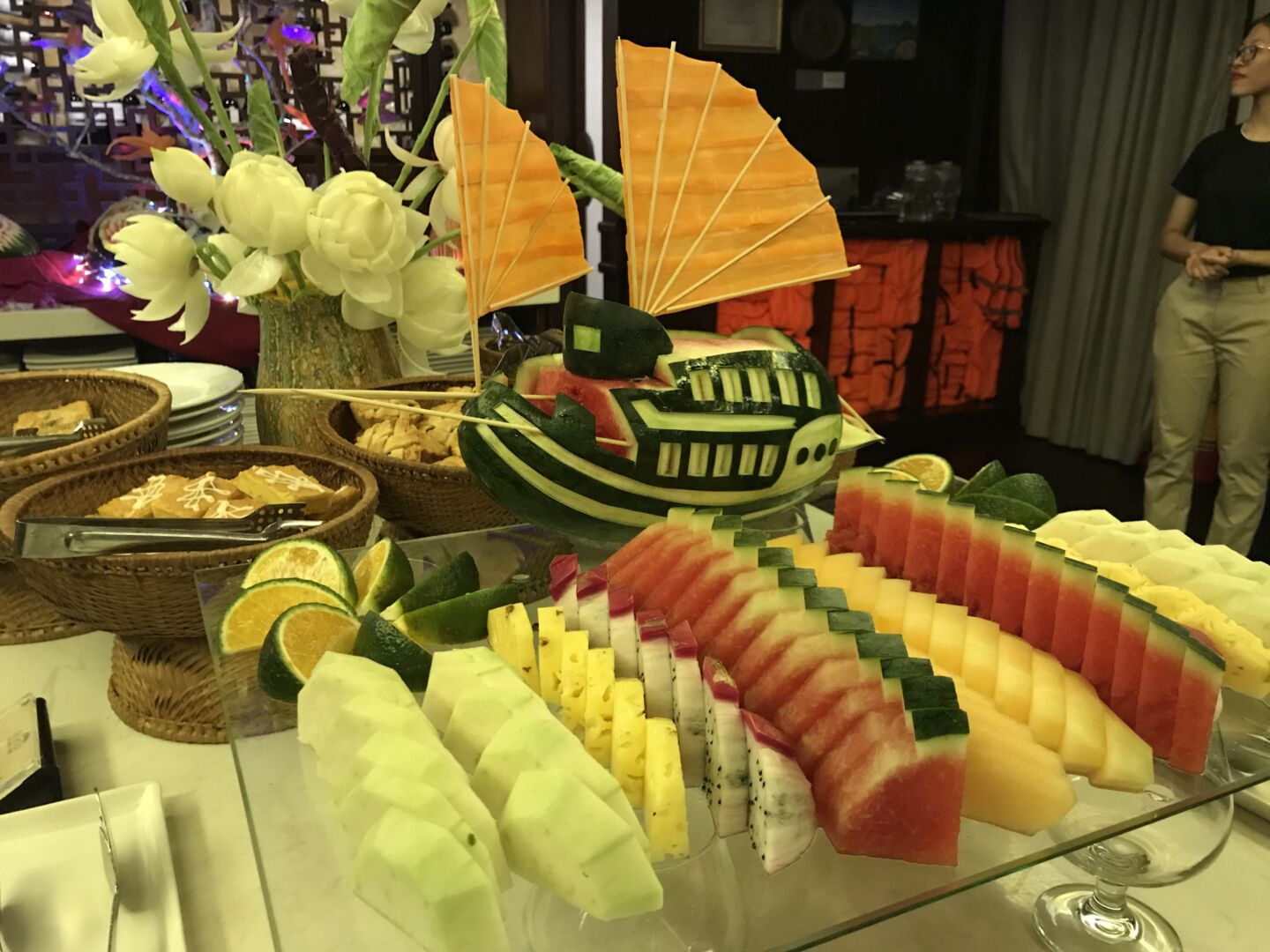 Au Co Cruise Buffet